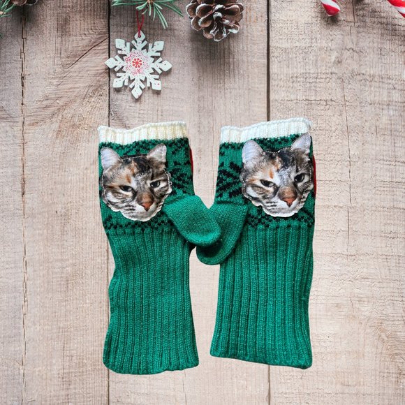 Ugly Holiday Santa Cat Mittens - Picture 3 of 6